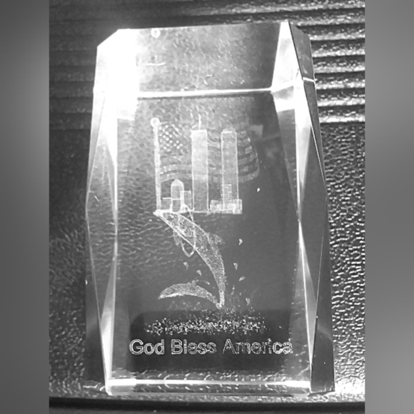 09/11 with Eagle, American Flag, Whale and Dolphin Laser Etched Crystal C… - Picture 2 of 6